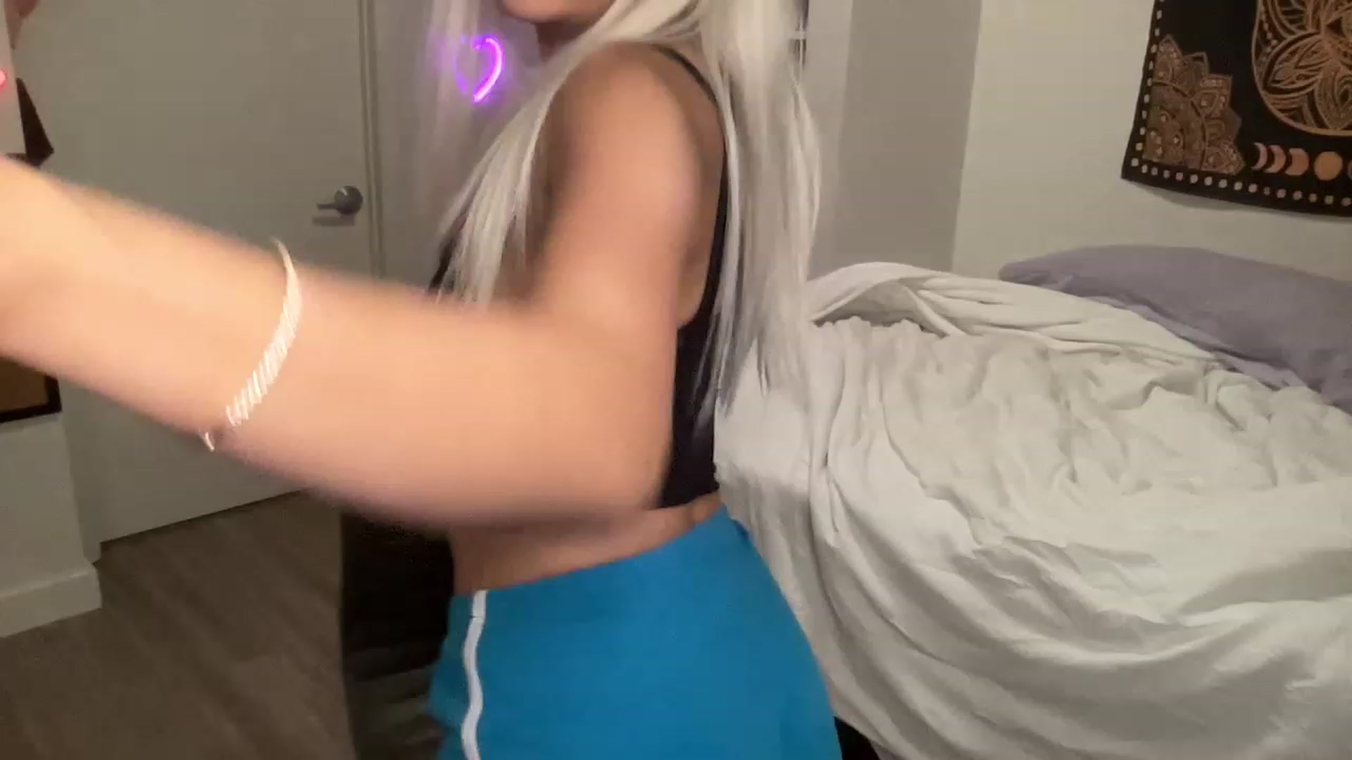 Gallery image thumbnail from sincerelypeny's myfreecams stream on, 07/06/2023, 06:23 image 19 of 20