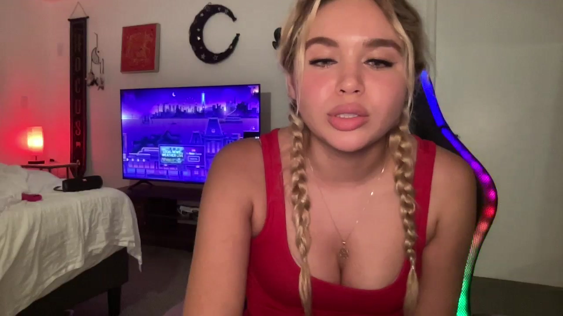 Gallery image thumbnail from sincerelypeny's myfreecams stream on, 09/13/2023, 24:53 image 20 of 20