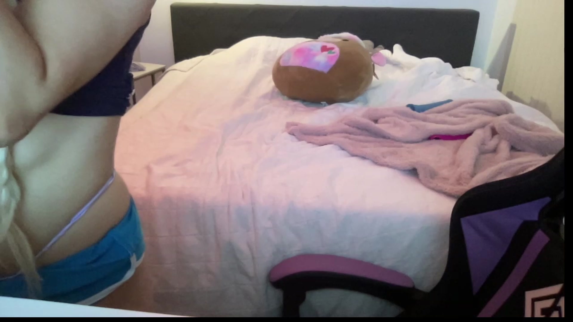 Gallery image thumbnail from sincerelypeny's myfreecams stream on, 11/20/2023, 01:12 image 6 of 20