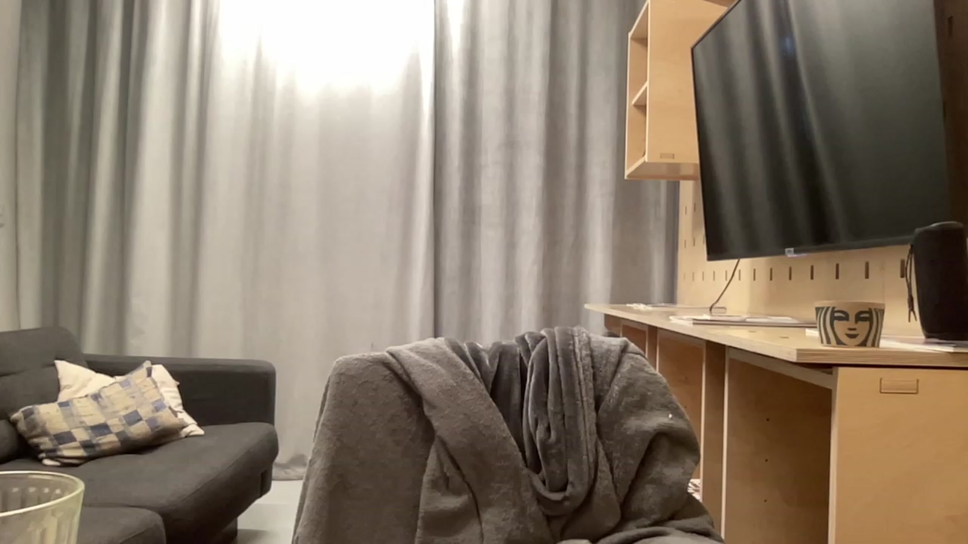 Gallery image thumbnail from sincerelypeny's myfreecams stream on, 01/03/2024, 20:48 image 15 of 20