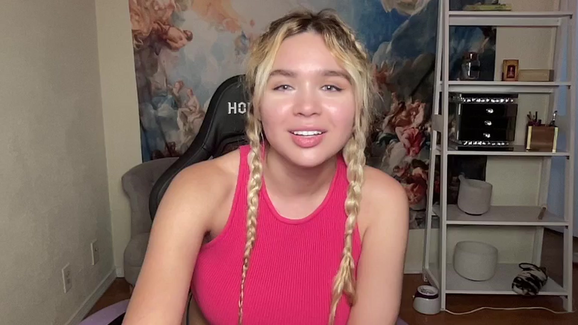Gallery image thumbnail from sincerelypeny's myfreecams stream on, 05/19/2024, 02:02 image 18 of 20