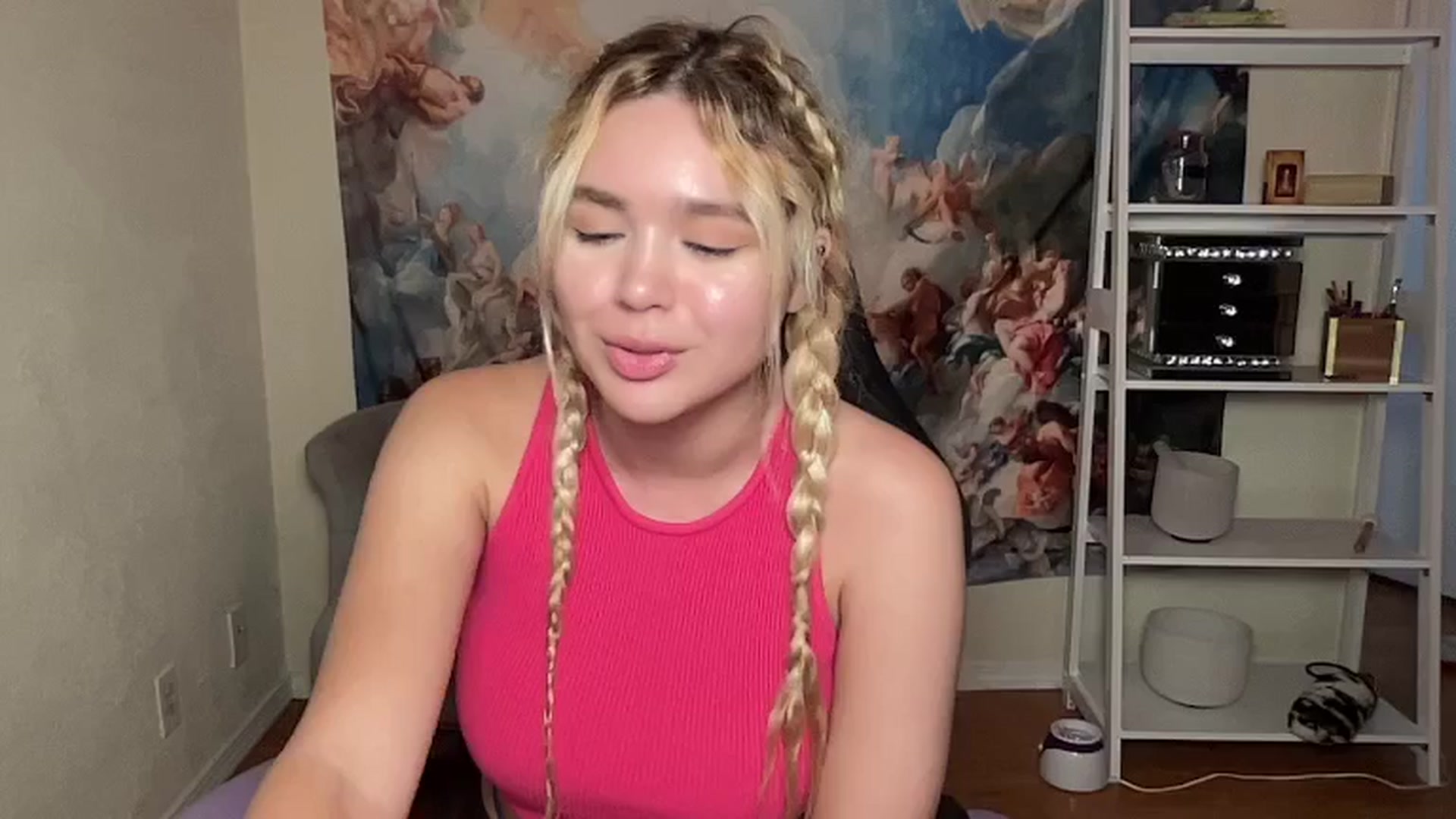 Gallery image thumbnail from sincerelypeny's myfreecams stream on, 05/19/2024, 02:02 image 15 of 20
