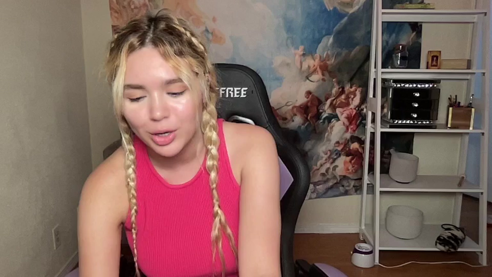 Gallery image thumbnail from sincerelypeny's myfreecams stream on, 05/19/2024, 02:02 image 16 of 20