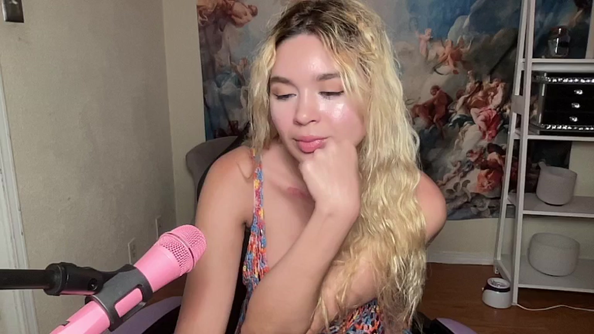 Gallery image thumbnail from sincerelypeny's myfreecams stream on, 05/20/2024, 02:59 image 3 of 20
