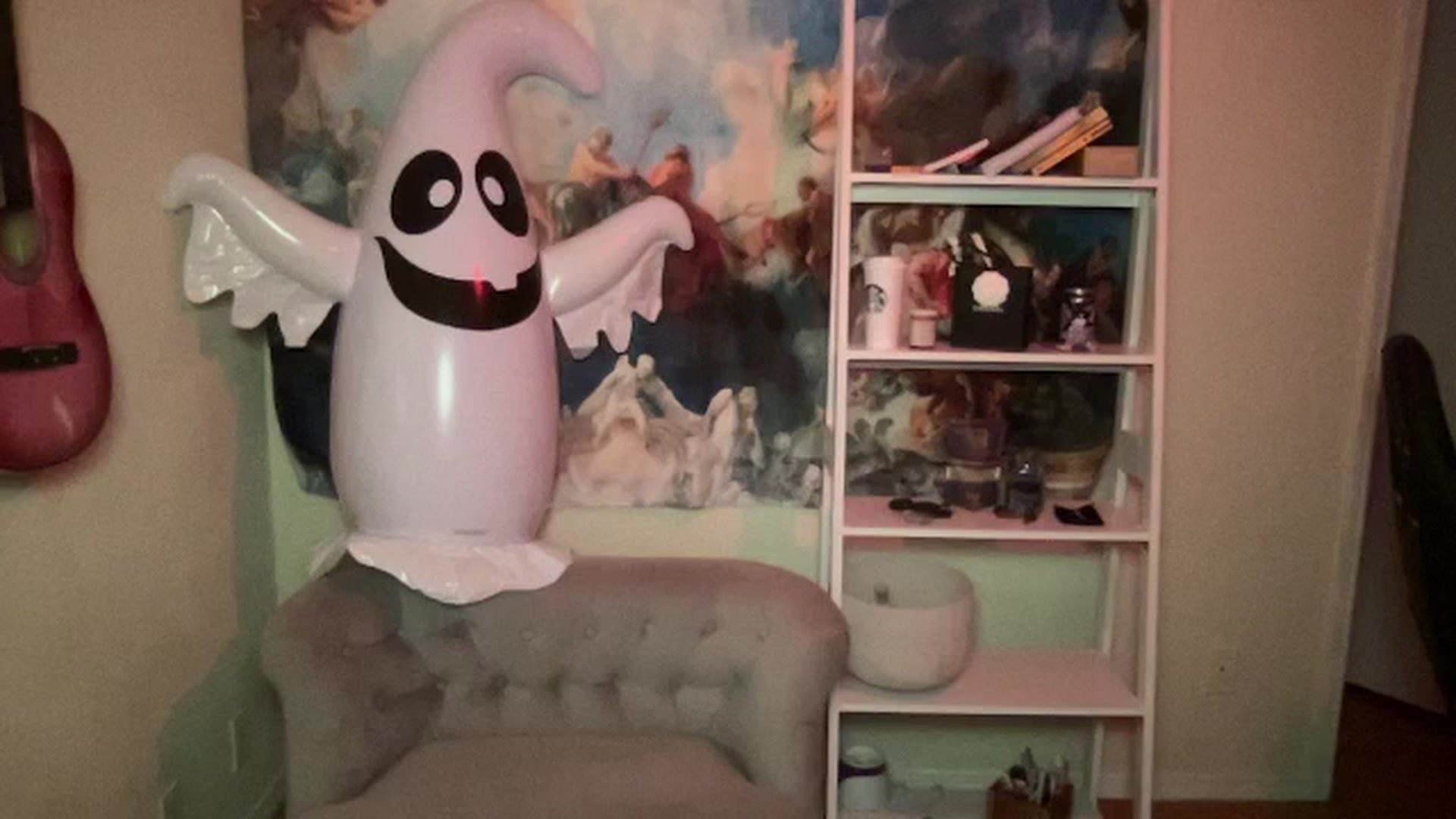 Gallery image thumbnail from sincerelypeny's myfreecams stream on, 09/15/2024, 06:49 image 7 of 20