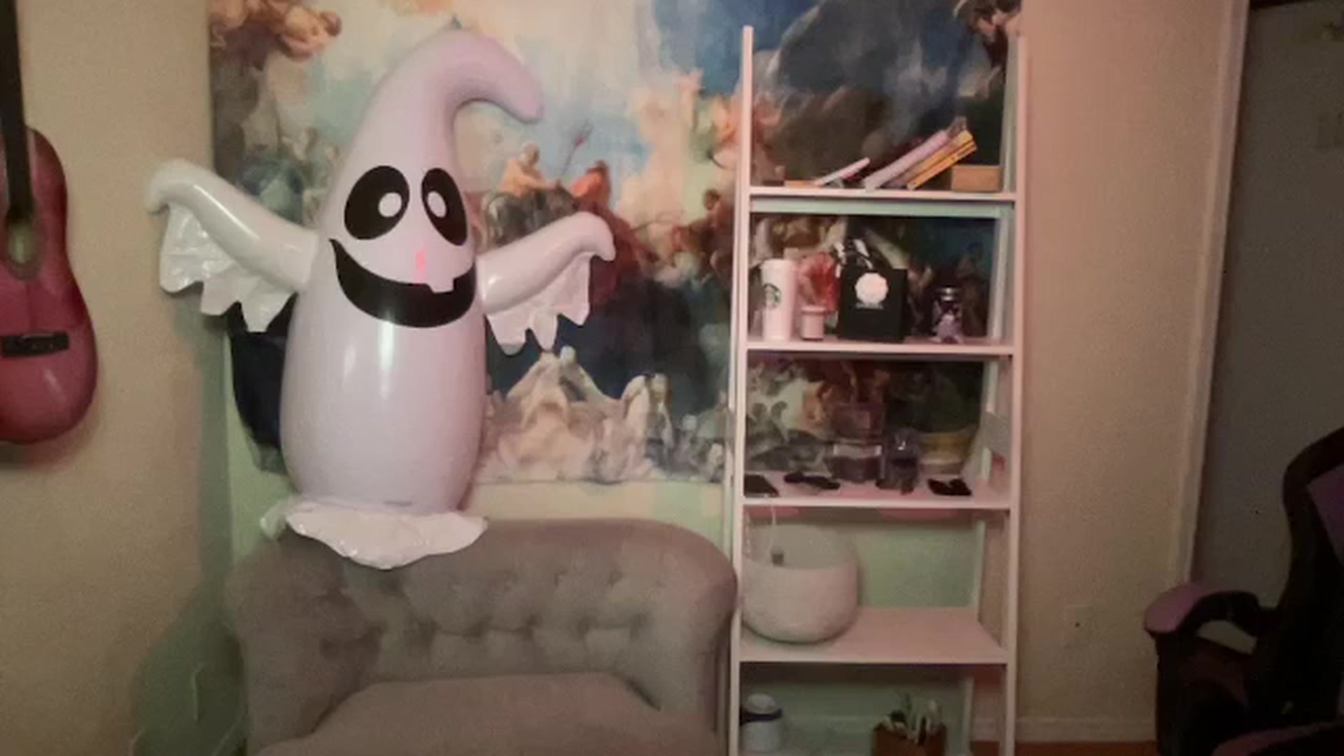 Gallery image thumbnail from sincerelypeny's myfreecams stream on, 09/16/2024, 02:33 image 8 of 20