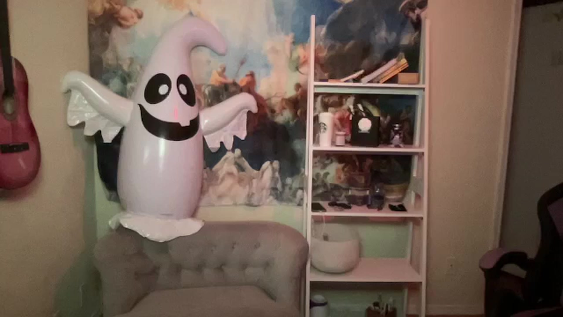 Gallery image thumbnail from sincerelypeny's myfreecams stream on, 09/16/2024, 02:33 image 16 of 20