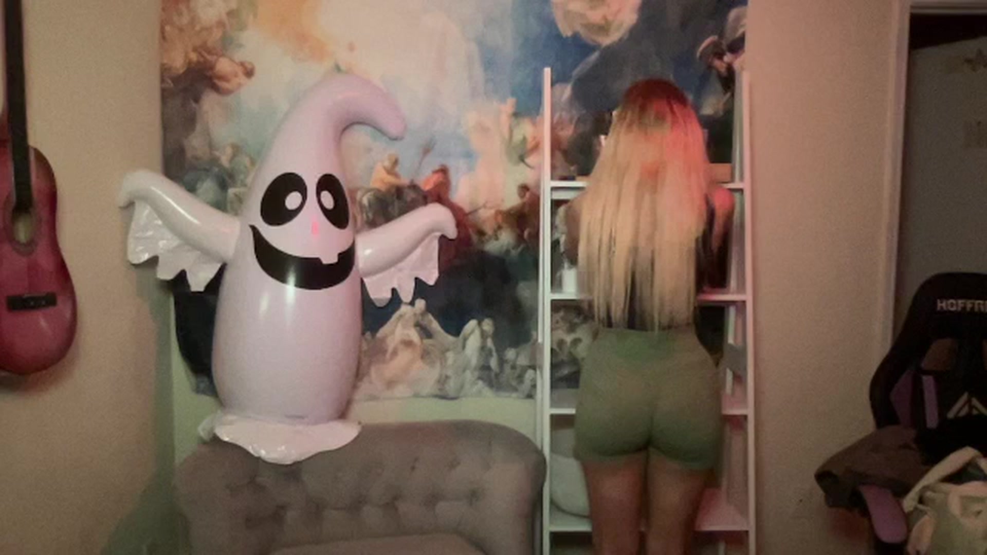 Gallery image thumbnail from sincerelypeny's myfreecams stream on, 09/17/2024, 06:09 image 17 of 20