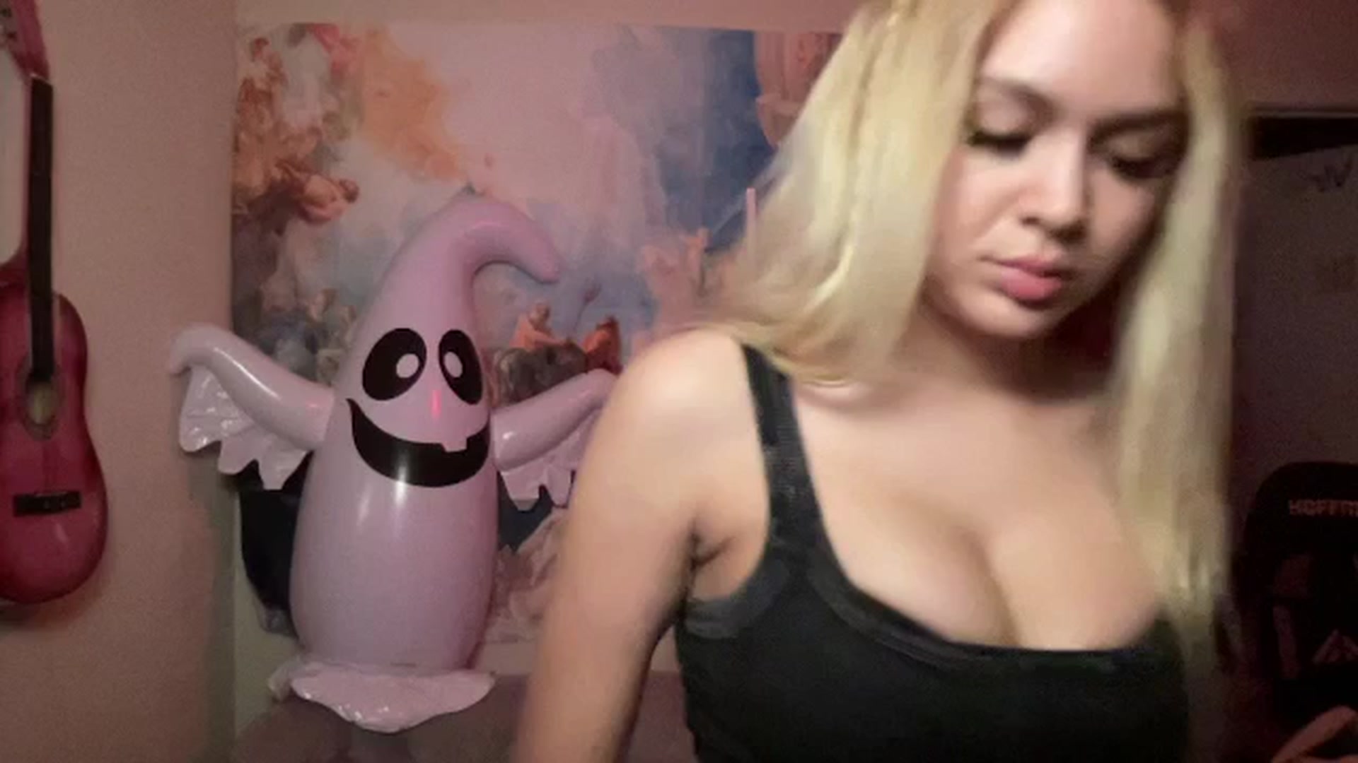 Gallery image thumbnail from sincerelypeny's myfreecams stream on, 09/17/2024, 06:09 image 6 of 20