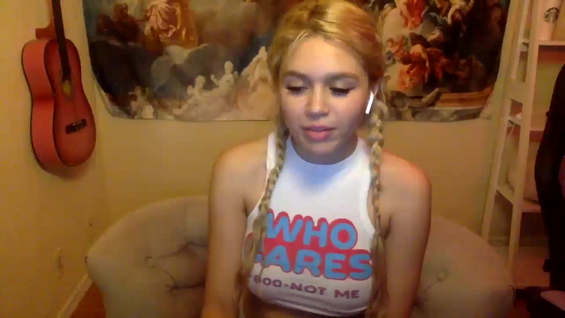 Gallery image thumbnail from sincerelypeny's myfreecams stream on, 10/20/2024, 04:14 image 17 of 20