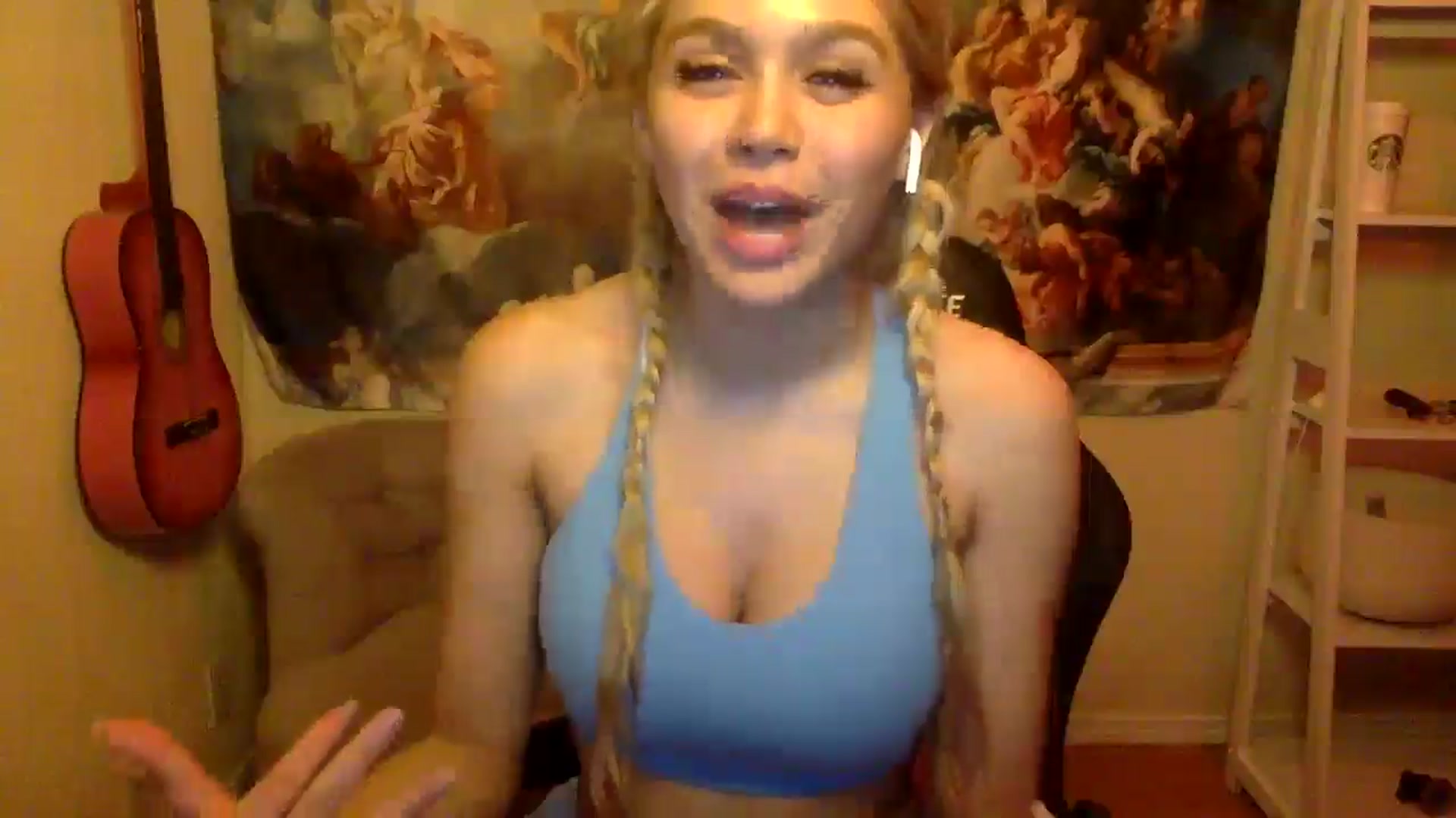 Gallery image thumbnail from sincerelypeny's myfreecams stream on, 10/20/2024, 04:14 image 8 of 20