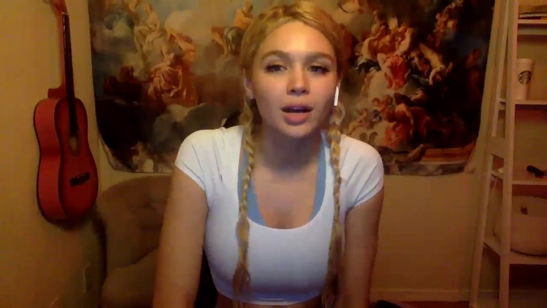 Gallery image thumbnail from sincerelypeny's myfreecams stream on, 10/20/2024, 04:14 image 3 of 20