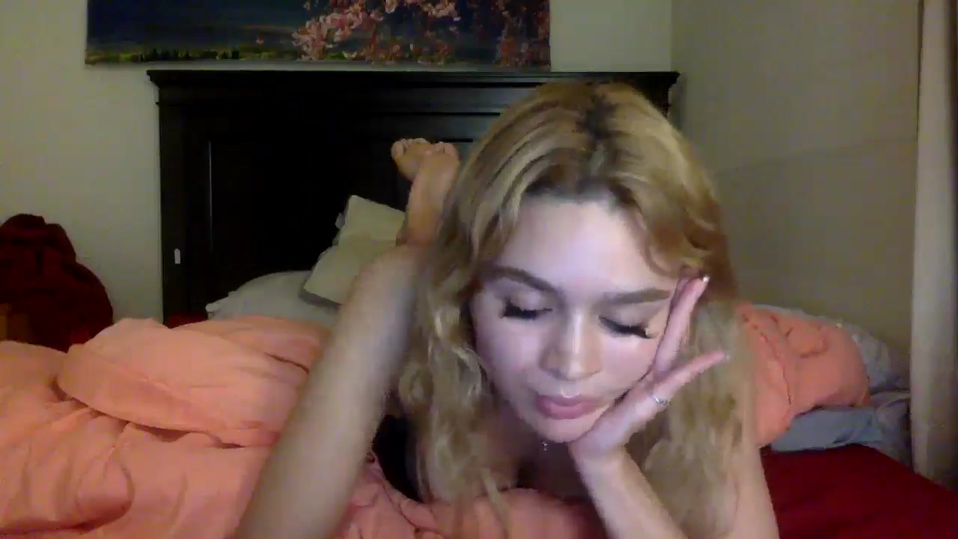 Gallery image thumbnail from sincerelypeny's myfreecams stream on, 06/02/2025, 03:45 image 20 of 20