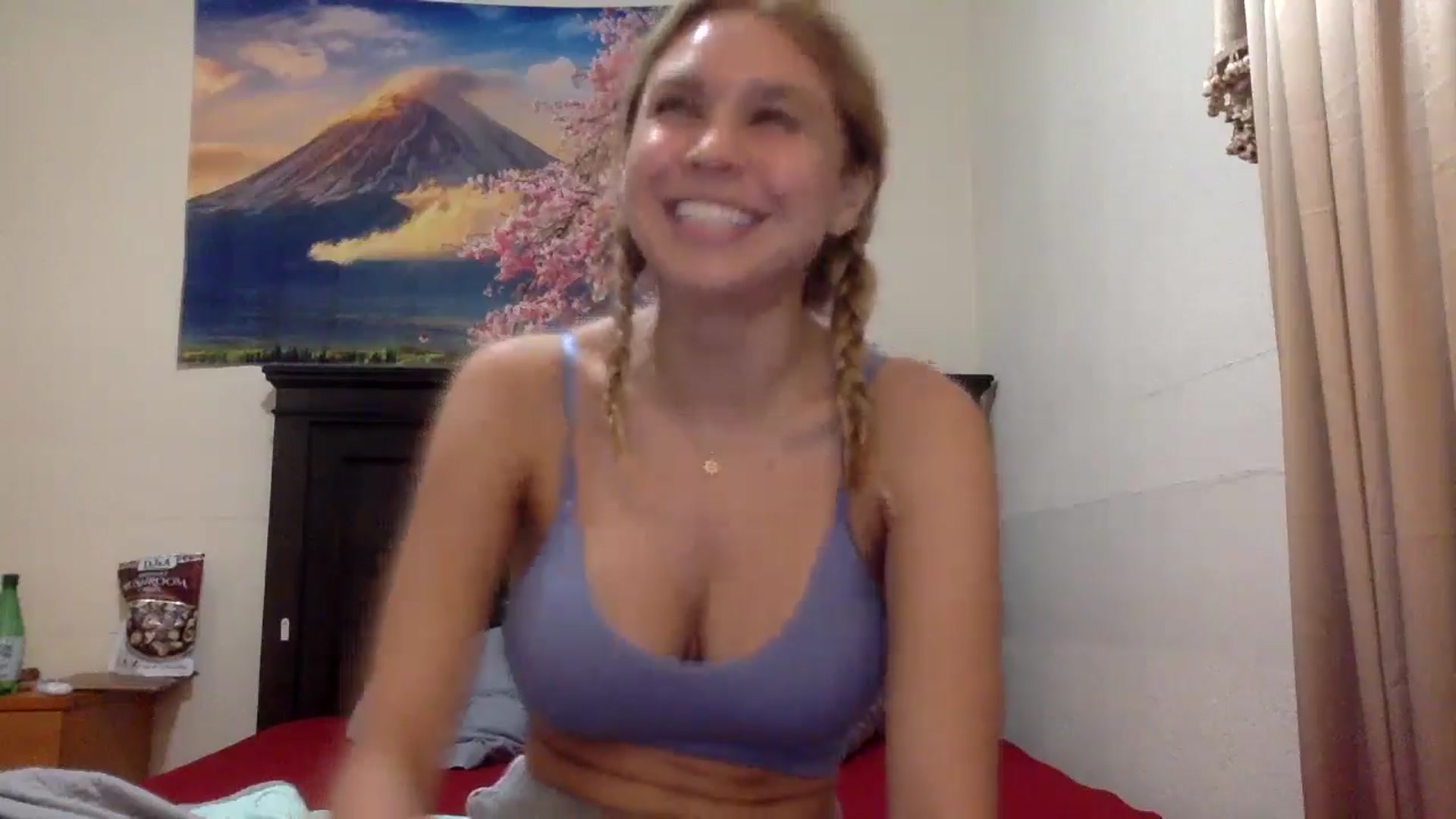 Gallery image thumbnail from sincerelypeny's myfreecams stream on, 08/11/2025, 03:57 image 19 of 20