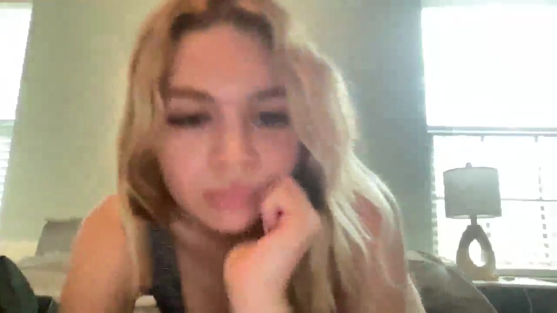 Gallery image thumbnail from sincerelypeny's myfreecams stream on, 11/20/2025, 19:26 image 12 of 20