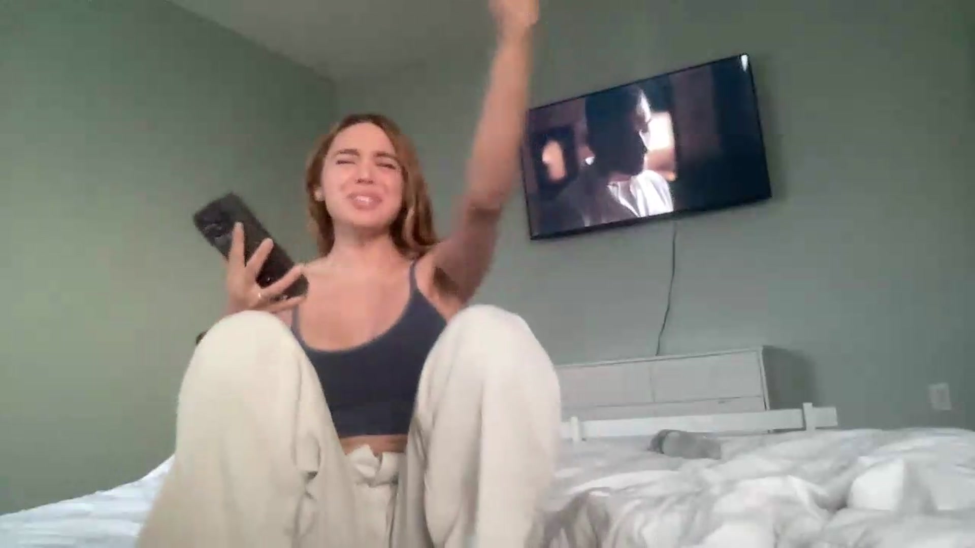 Gallery image thumbnail from sincerelypeny's myfreecams stream on, 08/05/2026, 02:34 image 2 of 20