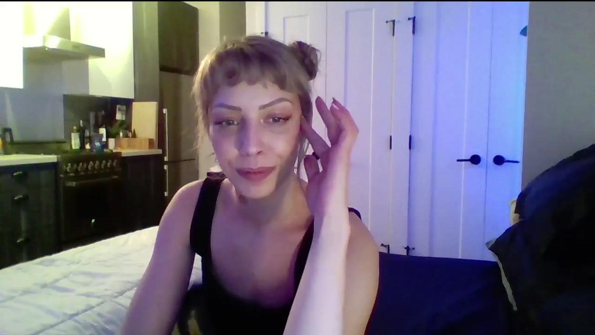 Gallery image thumbnail from sinnen's myfreecams stream on, 01/14/2025, 24:56 image 10 of 20