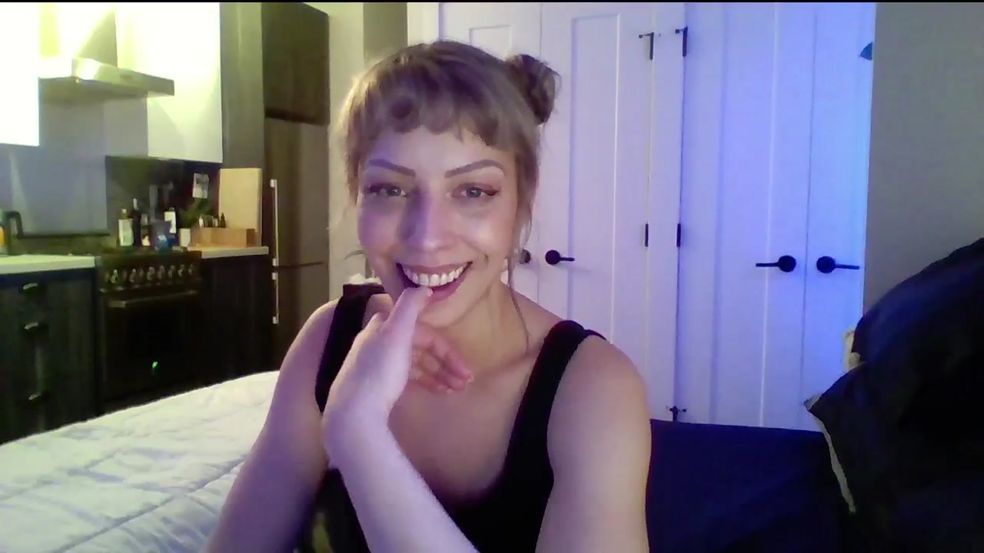 Gallery image thumbnail from sinnen's myfreecams stream on, 01/14/2025, 24:56 image 12 of 20