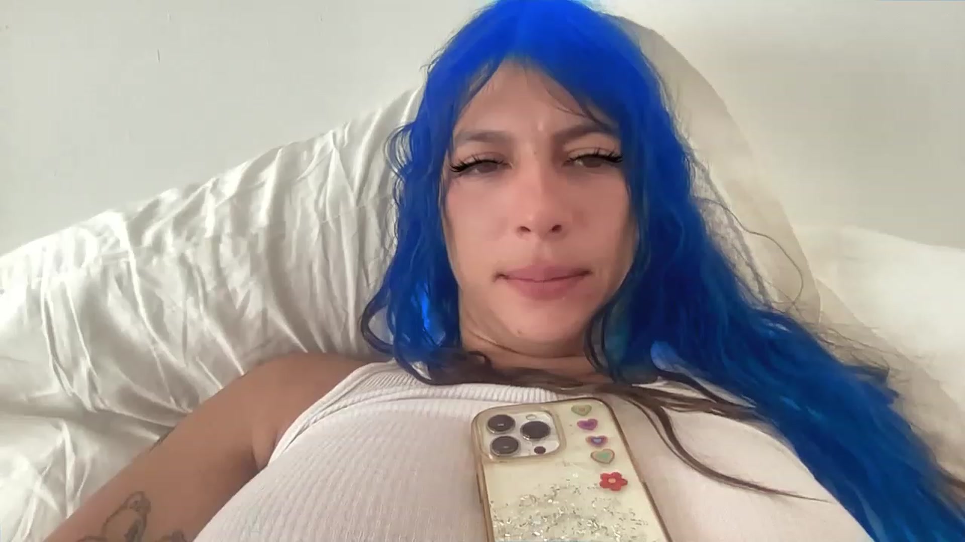 Gallery image thumbnail from sircamalot69's myfreecams stream on, 04/09/2023, 16:55 image 17 of 20