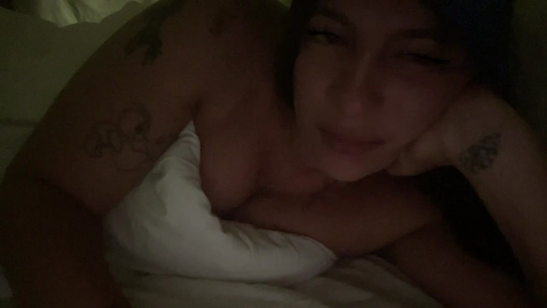 Gallery image thumbnail from sircamalot69's myfreecams stream on, 05/14/2023, 10:13 image 11 of 20