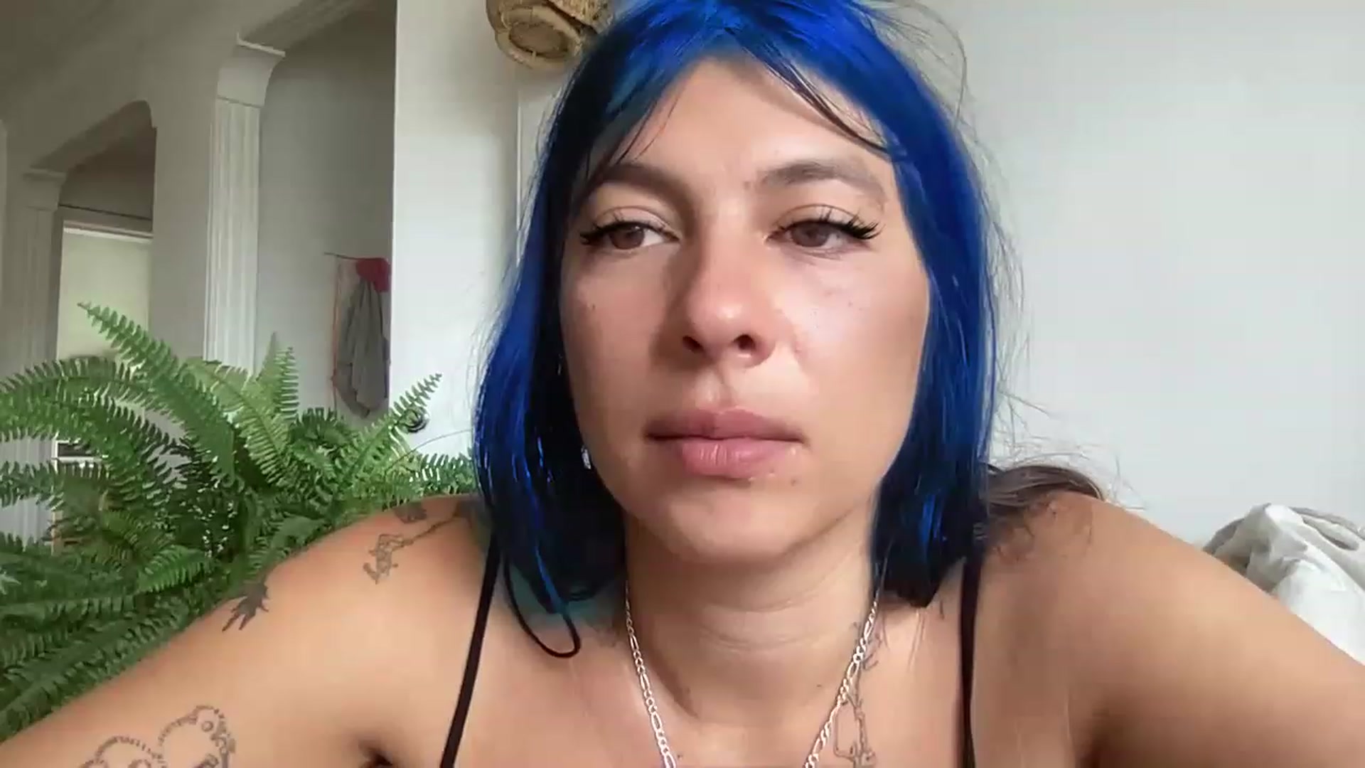 Gallery image thumbnail from sircamalot69's myfreecams stream on, 05/20/2023, 18:31 image 17 of 20