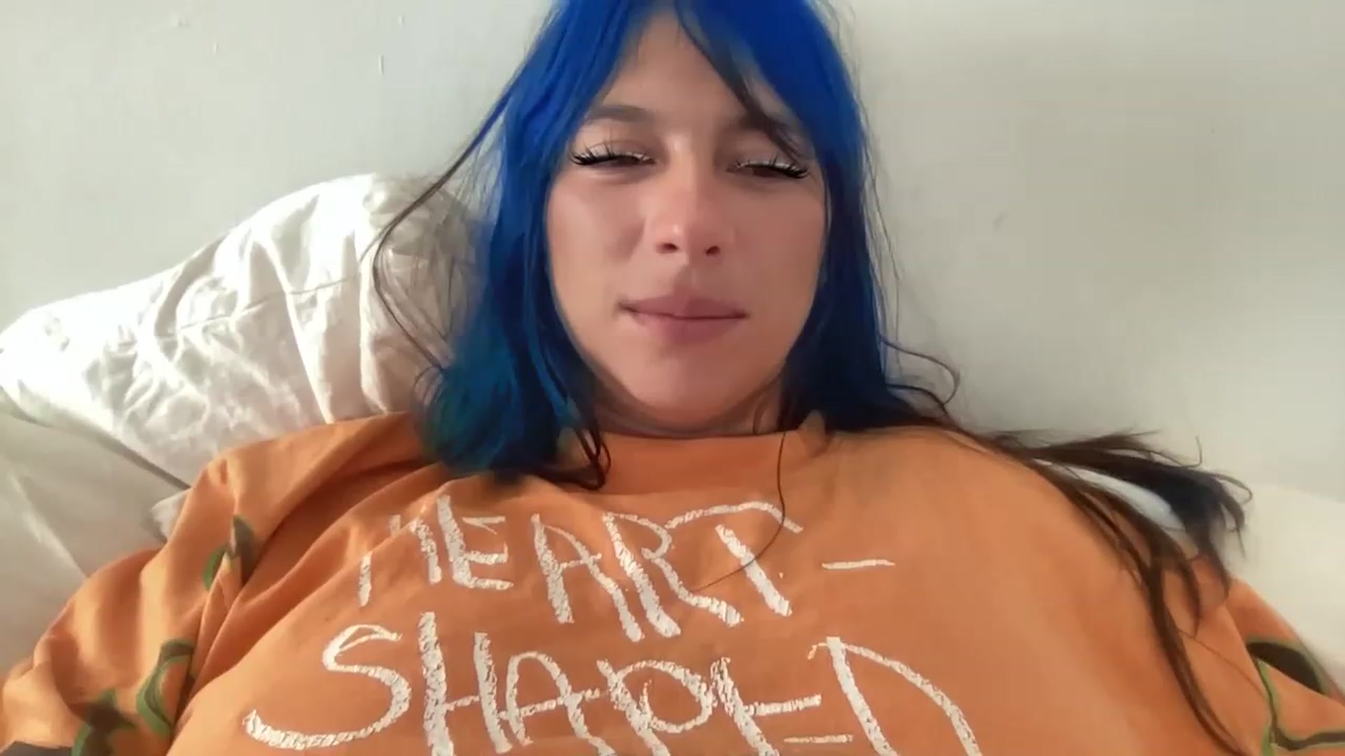 Gallery image thumbnail from sircamalot69's myfreecams stream on, 05/22/2023, 15:35 image 19 of 20