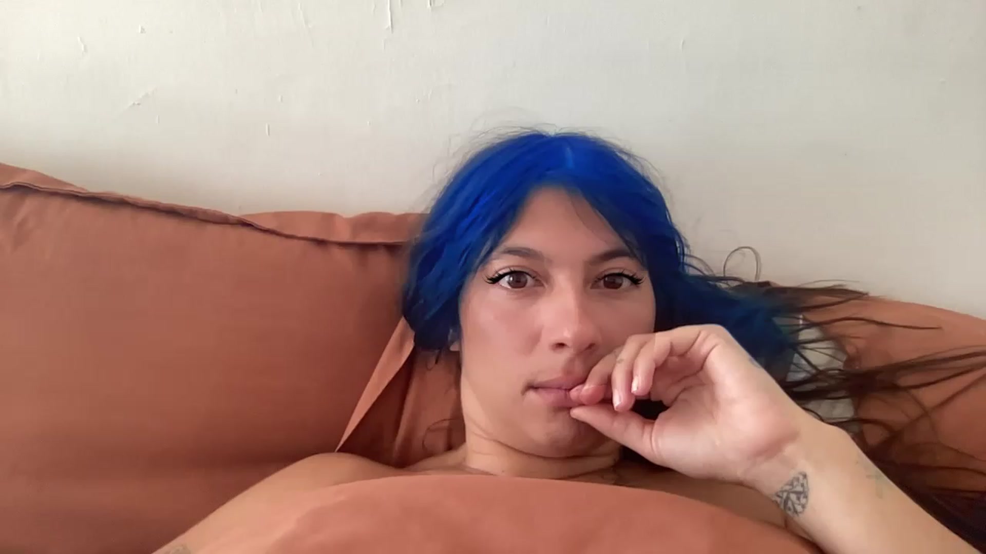 Gallery image thumbnail from sircamalot69's myfreecams stream on, 05/27/2023, 17:36 image 12 of 20