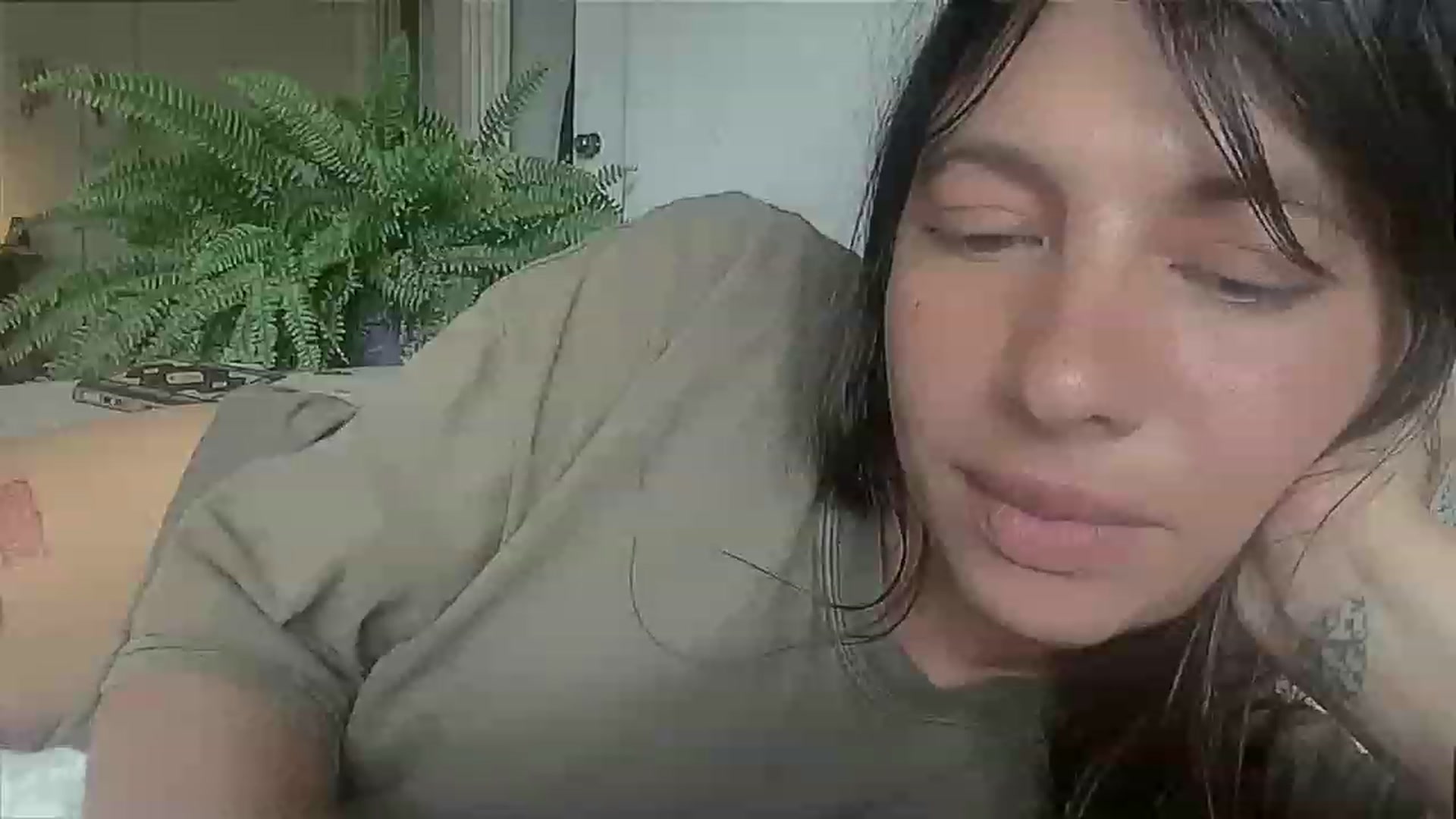 Gallery image thumbnail from sircamalot69's myfreecams stream on, 05/28/2023, 23:14 image 19 of 20