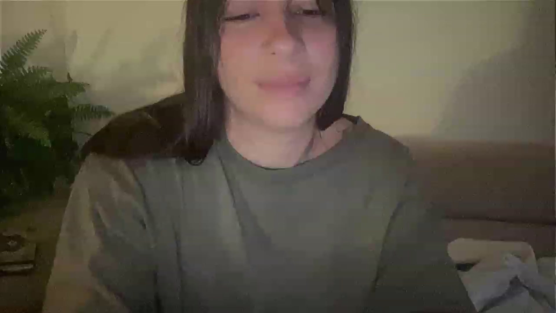 Gallery image thumbnail from sircamalot69's myfreecams stream on, 05/29/2023, 01:32 image 16 of 20