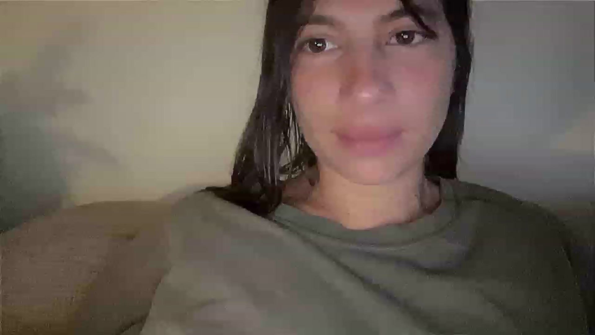 Gallery image thumbnail from sircamalot69's myfreecams stream on, 05/29/2023, 01:32 image 6 of 20