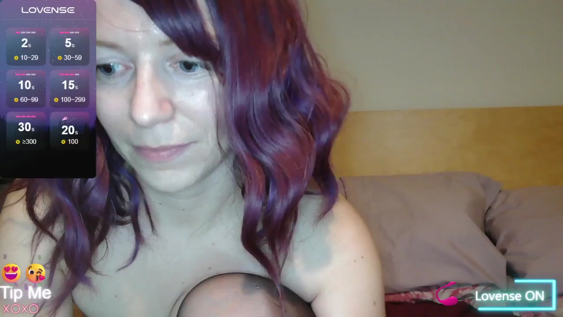 Gallery image thumbnail from size2shoes's myfreecams stream on, 07/17/2024, 02:35 image 16 of 20