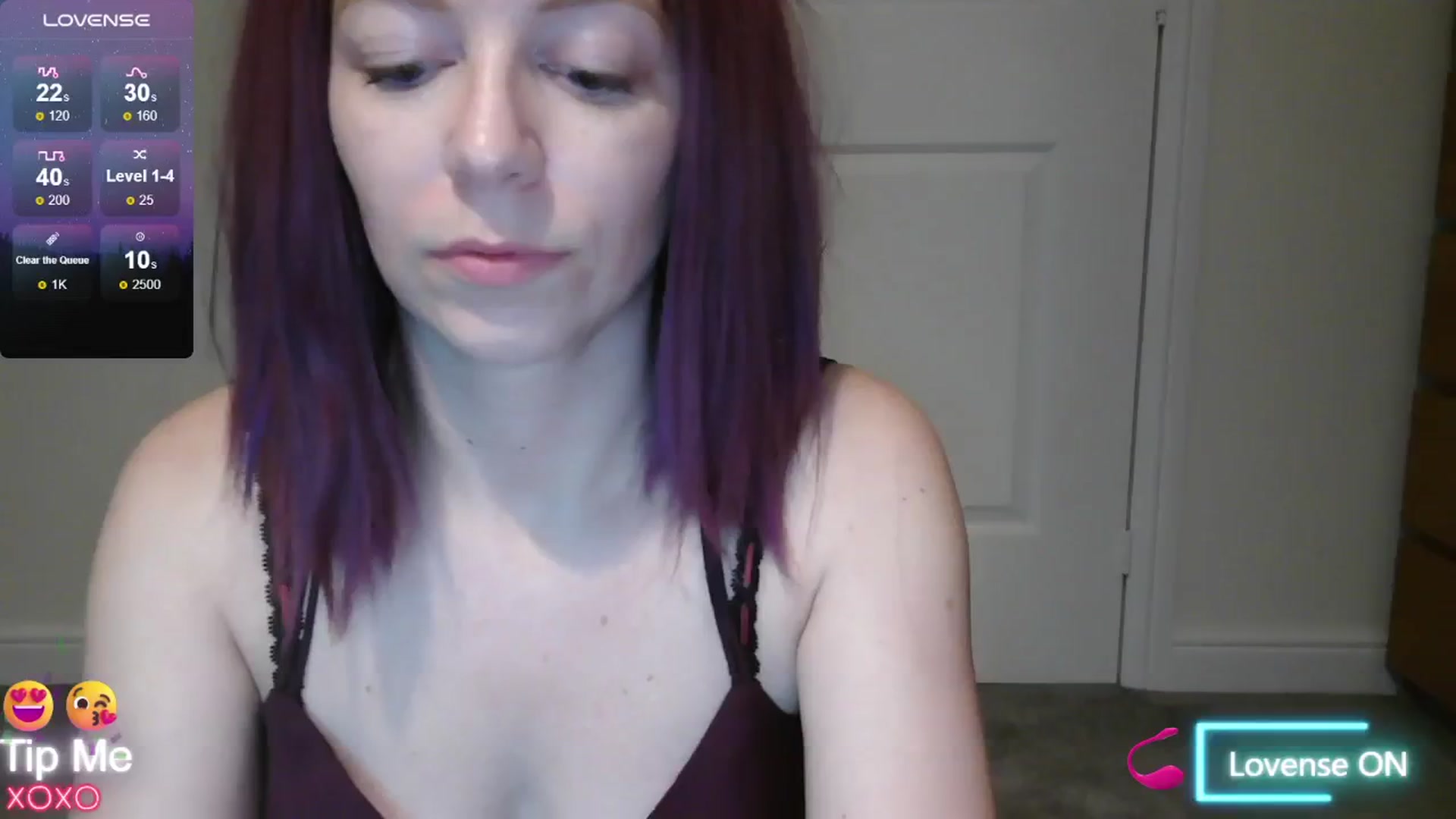 Gallery image thumbnail from size2shoes's myfreecams stream on, 07/22/2024, 23:05 image 10 of 20