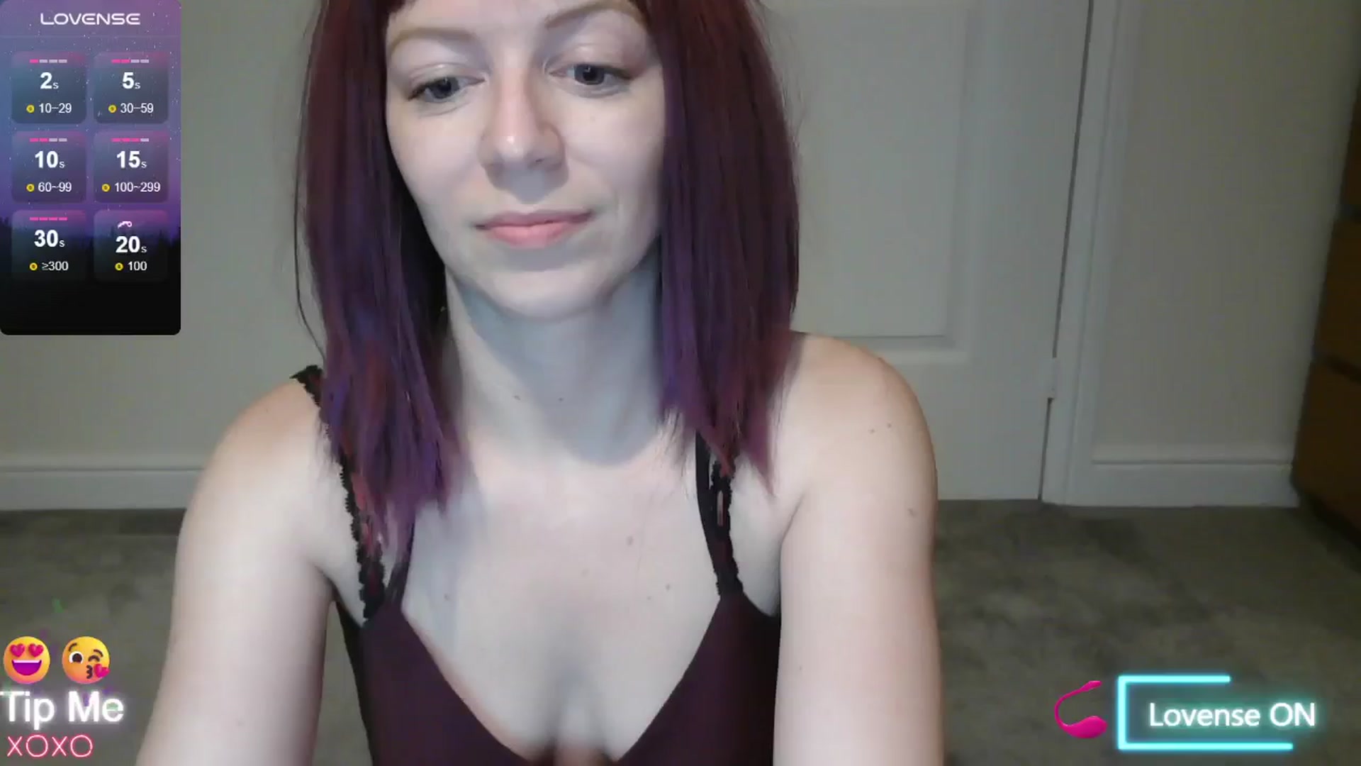 Gallery image thumbnail from size2shoes's myfreecams stream on, 07/22/2024, 23:05 image 13 of 20