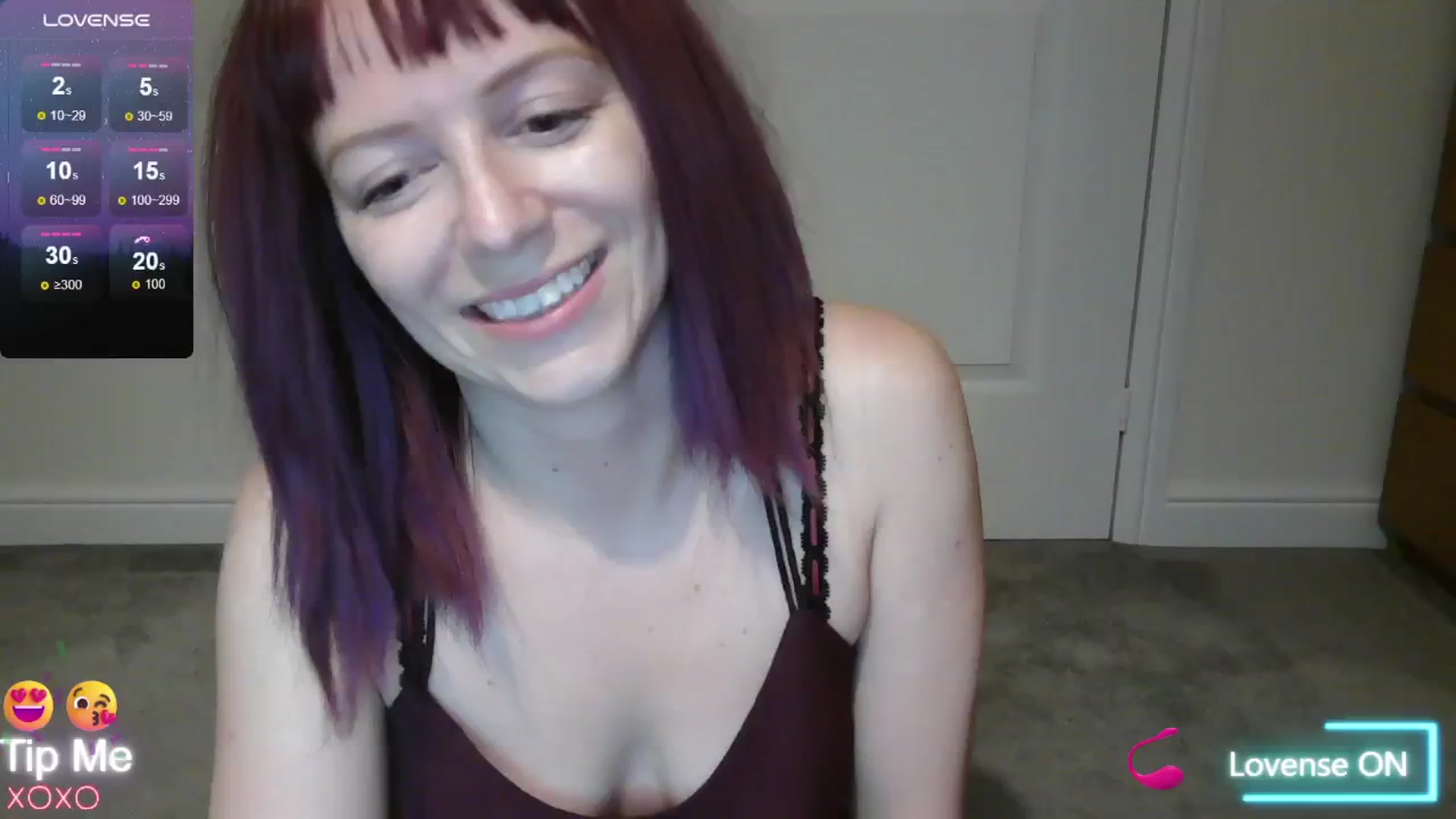 Gallery image thumbnail from size2shoes's myfreecams stream on, 07/22/2024, 23:05 image 15 of 20