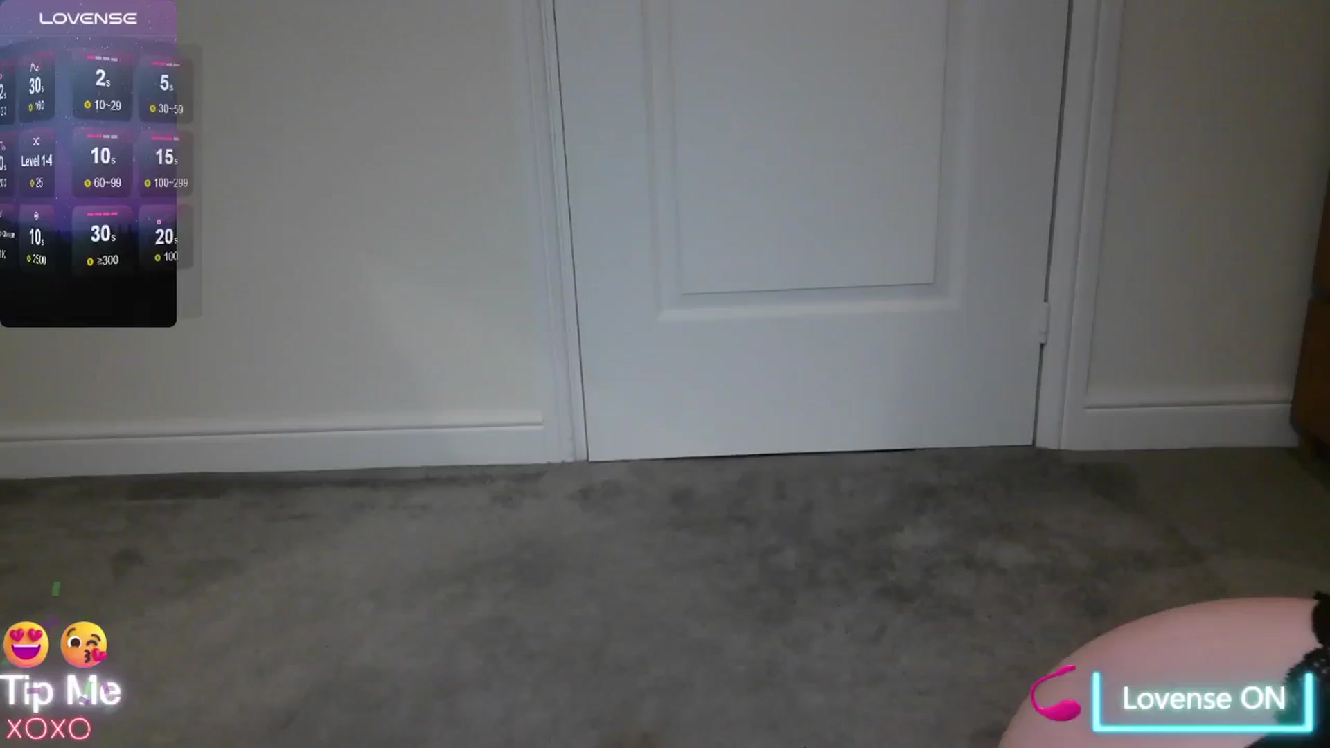 Gallery image thumbnail from size2shoes's myfreecams stream on, 07/23/2024, 01:39 image 5 of 20
