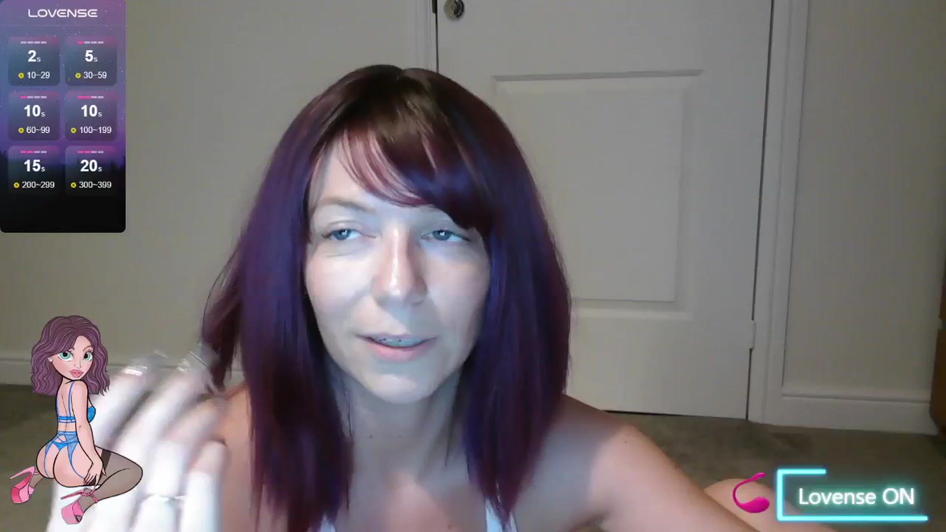 Gallery image thumbnail from size2shoes's myfreecams stream on, 08/17/2024, 22:22 image 18 of 20