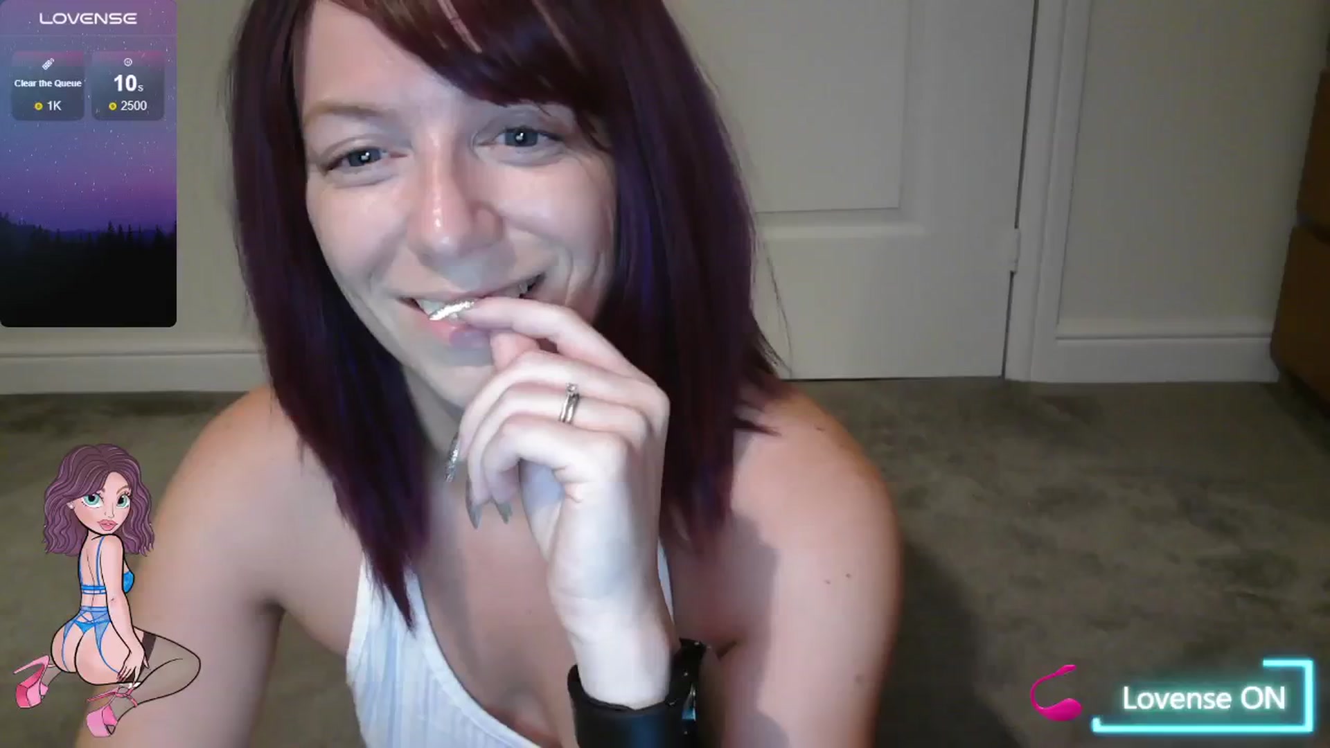 Gallery image thumbnail from size2shoes's myfreecams stream on, 08/18/2024, 01:45 image 7 of 20