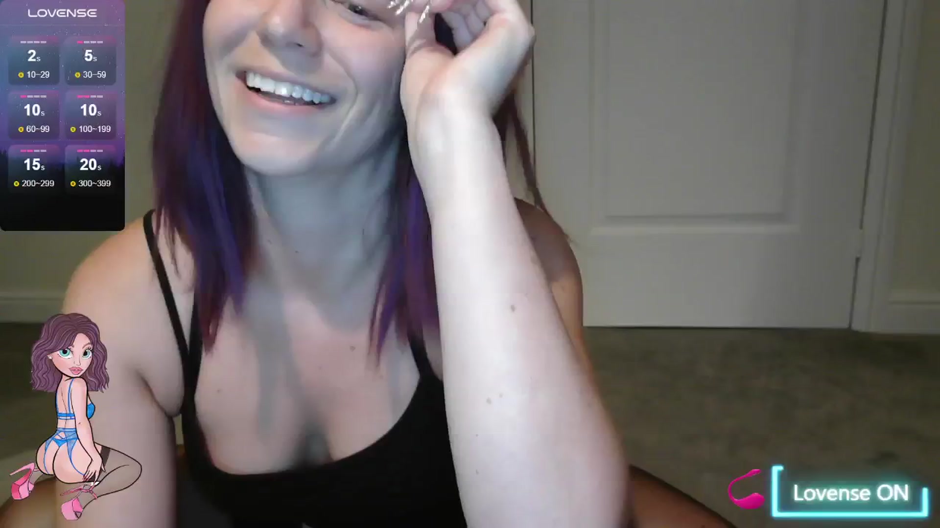 Gallery image thumbnail from size2shoes's myfreecams stream on, 08/29/2024, 21:08 image 5 of 20