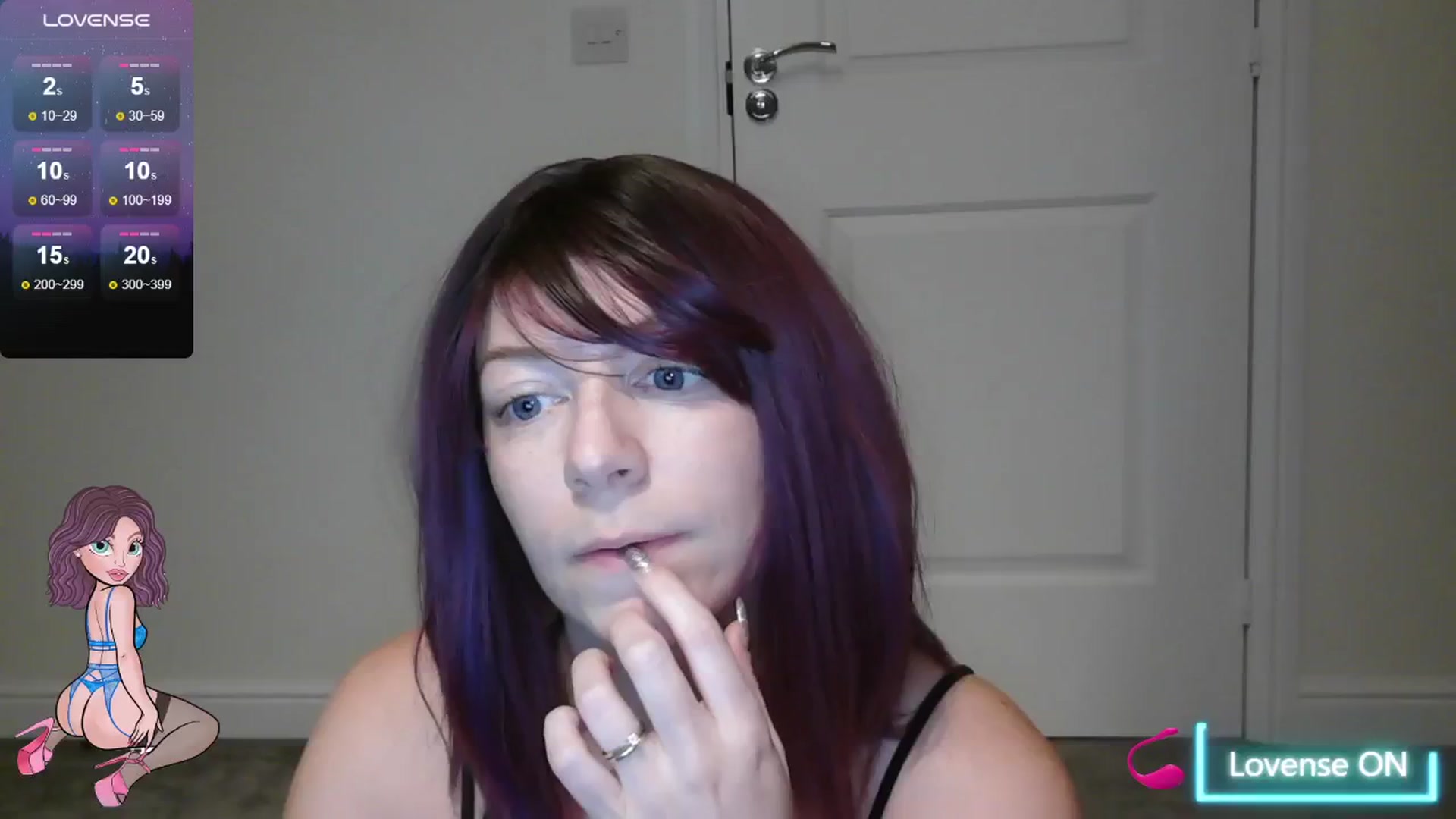 Gallery image thumbnail from size2shoes's myfreecams stream on, 08/29/2024, 21:08 image 18 of 20