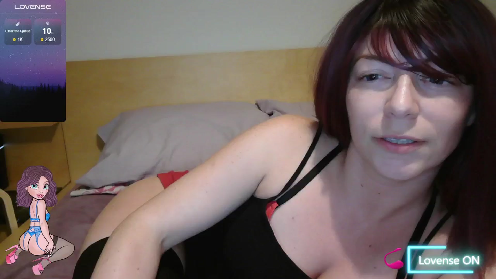 Gallery image thumbnail from size2shoes's myfreecams stream on, 08/29/2024, 21:08 image 12 of 20