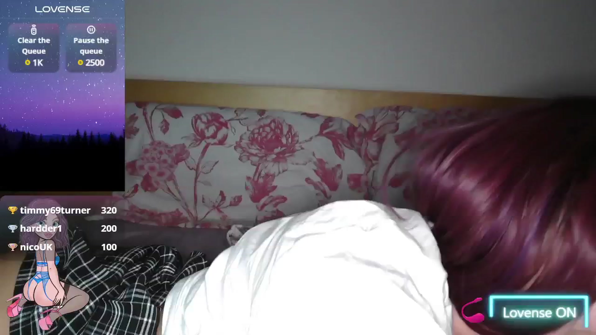Gallery image thumbnail from size2shoes's myfreecams stream on, 09/23/2024, 17:55 image 16 of 20