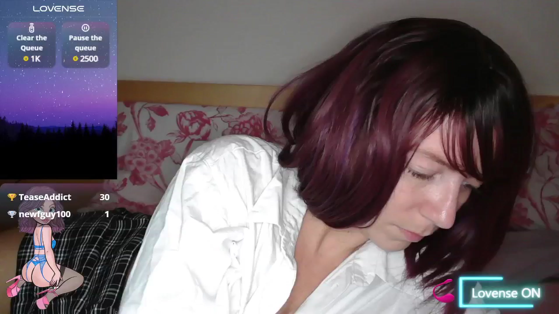 Gallery image thumbnail from size2shoes's myfreecams stream on, 09/23/2024, 17:55 image 2 of 20