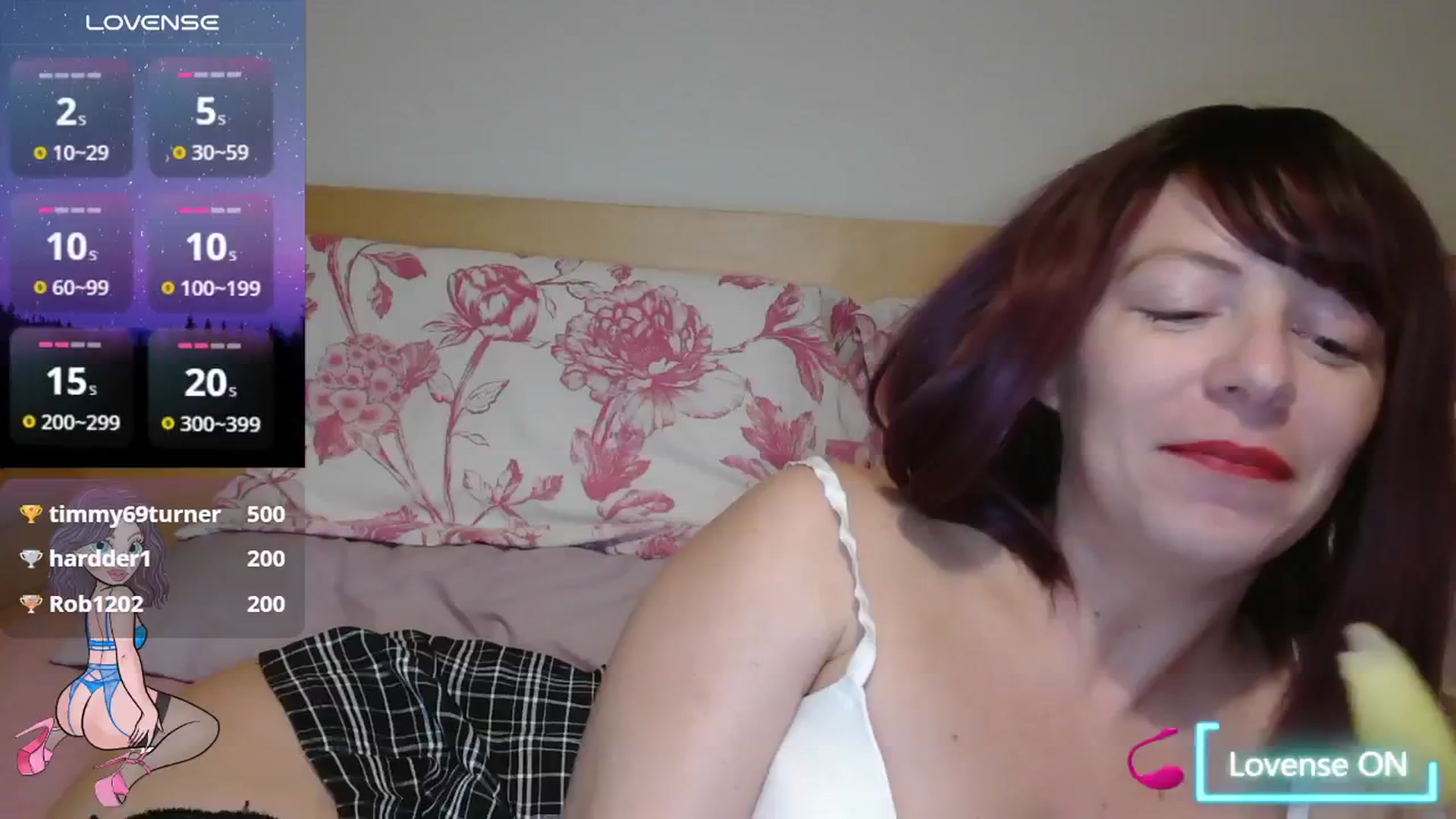 Gallery image thumbnail from size2shoes's myfreecams stream on, 09/23/2024, 21:43 image 14 of 20
