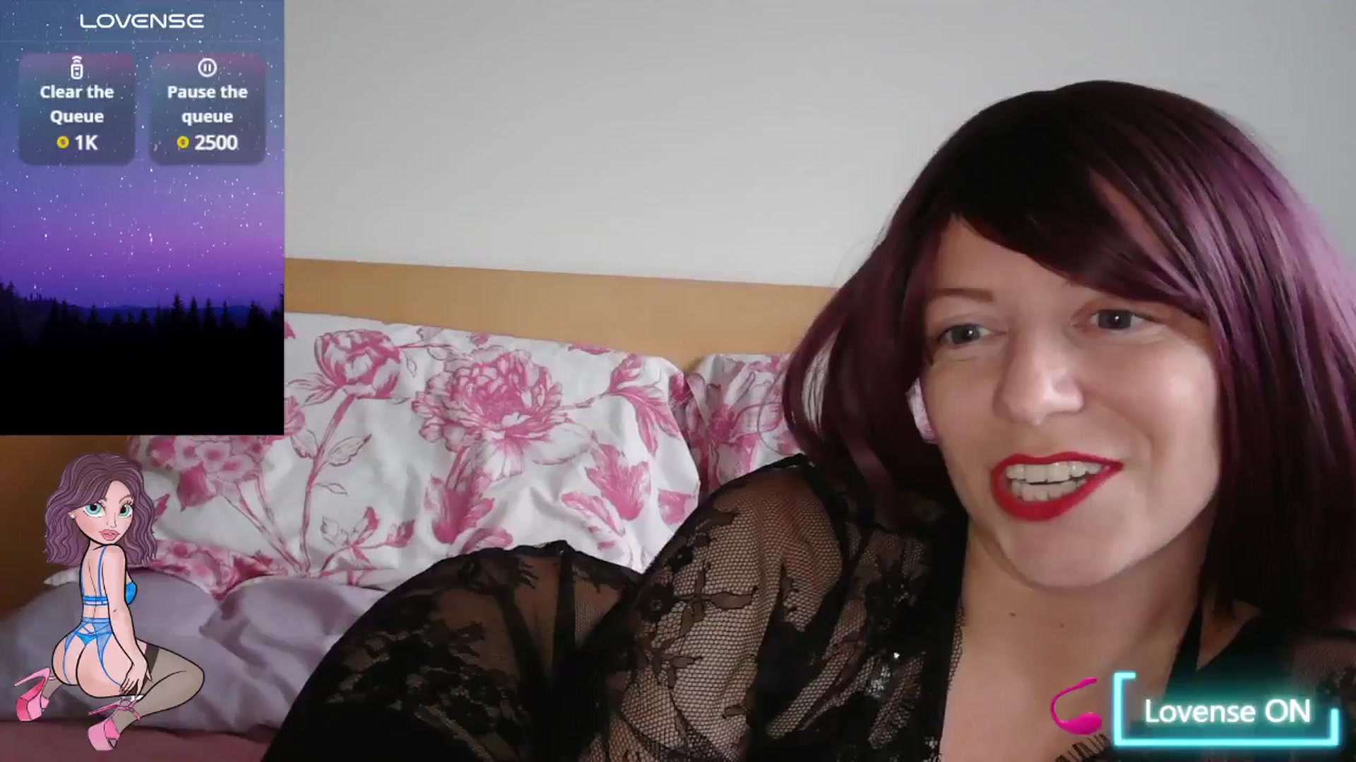 Gallery image thumbnail from size2shoes's myfreecams stream on, 09/25/2024, 17:49 image 6 of 20