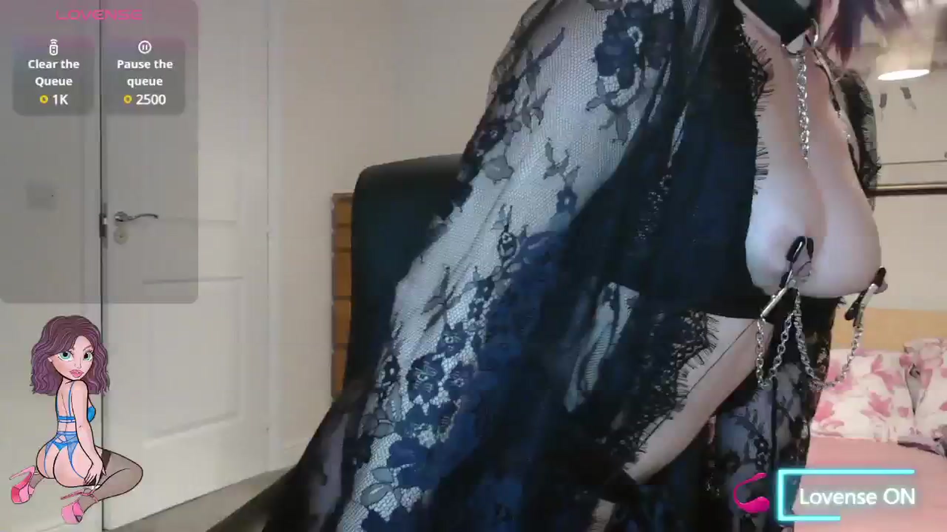 Gallery image thumbnail from size2shoes's myfreecams stream on, 10/02/2024, 18:53 image 8 of 20