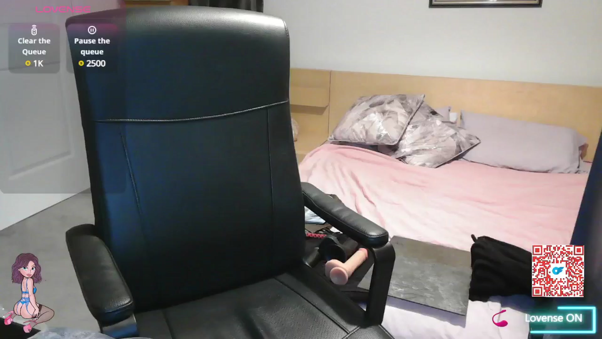 Gallery image thumbnail from size2shoes's myfreecams stream on, 12/07/2024, 22:58 image 9 of 20