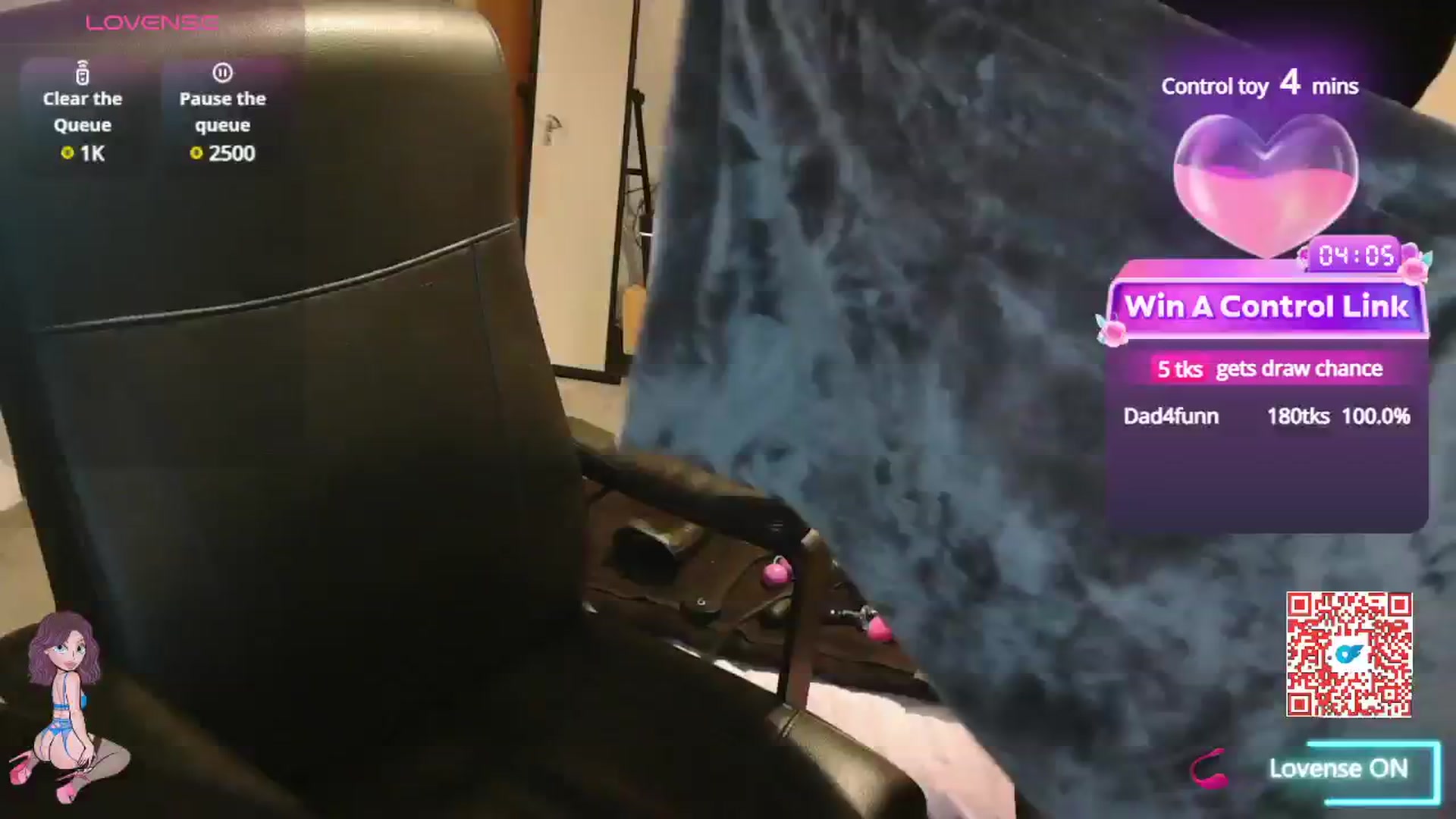 Gallery image thumbnail from size2shoes's myfreecams stream on, 12/10/2024, 19:16 image 10 of 20