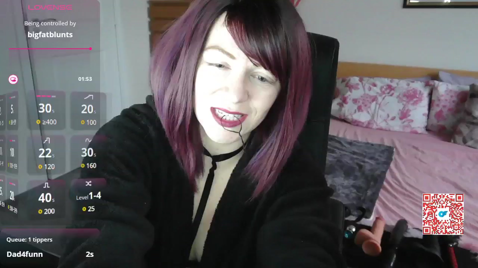 Gallery image thumbnail from size2shoes's myfreecams stream on, 12/20/2024, 16:12 image 12 of 20