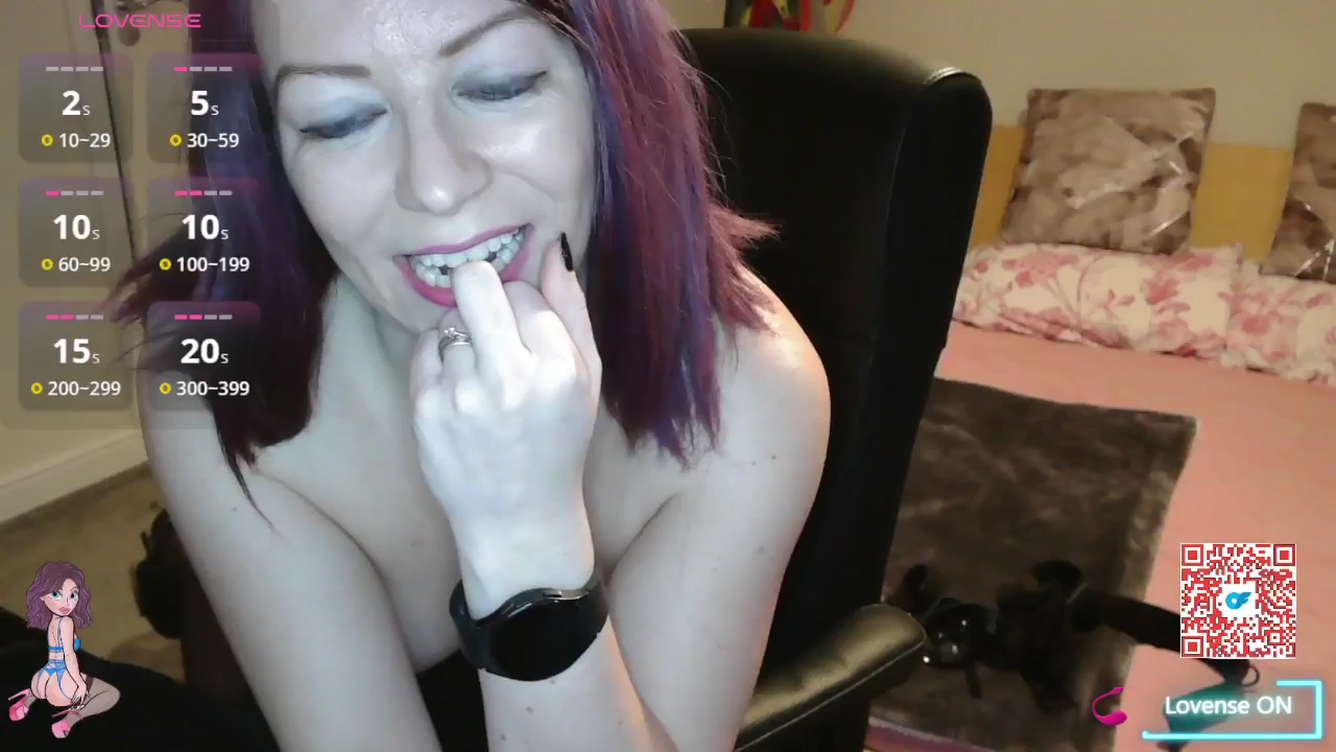 Gallery image thumbnail from size2shoes's myfreecams stream on, 01/01/2025, 03:07 image 6 of 20
