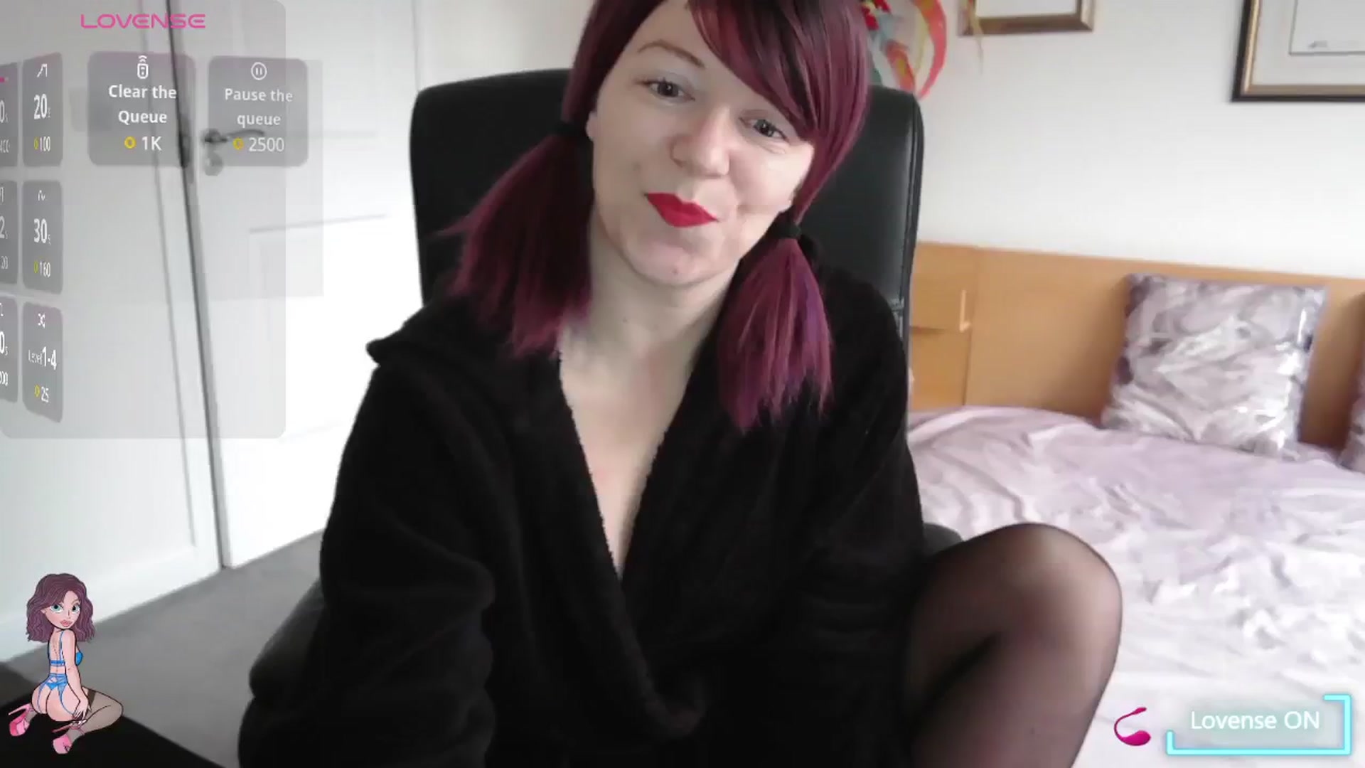 Gallery image thumbnail from size2shoes's myfreecams stream on, 02/01/2025, 10:16 image 11 of 20